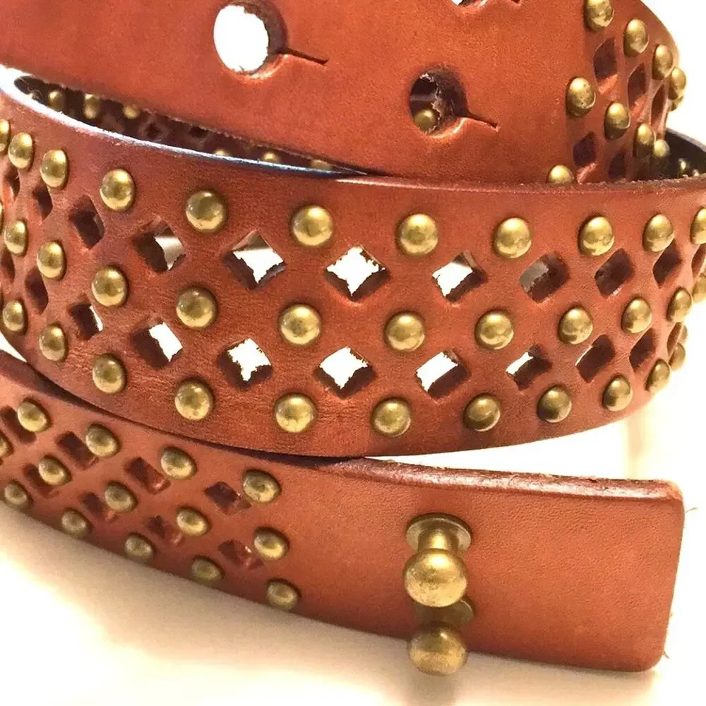 Boho leather belt no buckle closure system cognac